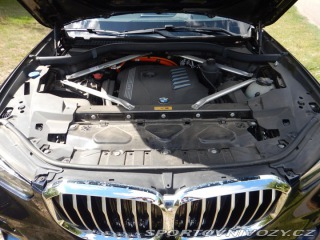 BMW X5 xDrive45e, ČR, 1. MAJ. 2021