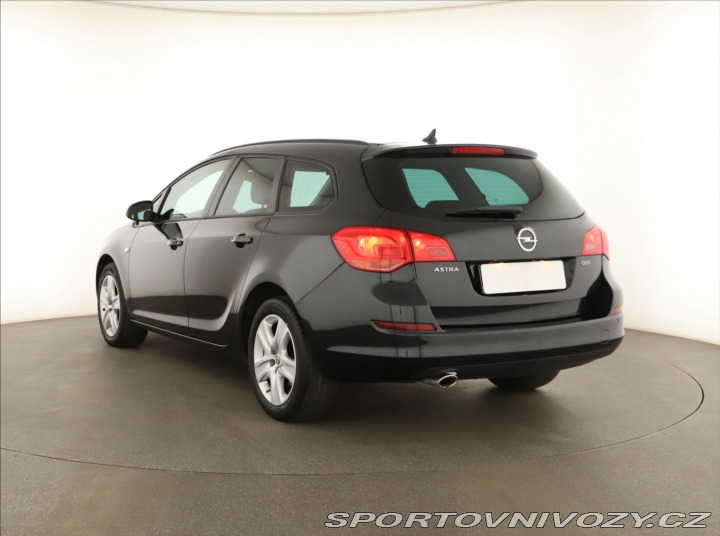 Opel Astra 2.0 CDTI 2011