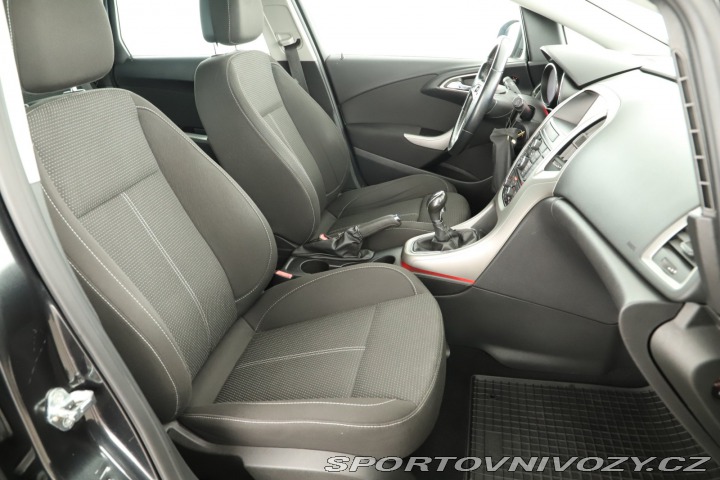 Opel Astra 2.0 CDTI 2011