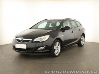 Opel Astra 2.0 CDTI 2011