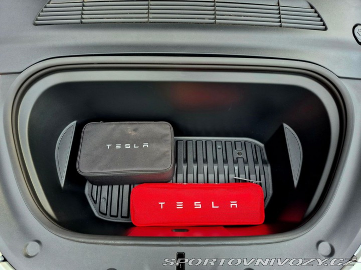 Tesla Model Y L.Range D.M. 378kW - BERL 2023