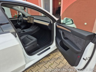 Tesla Model Y L.Range D.M. 378kW - BERL 2023