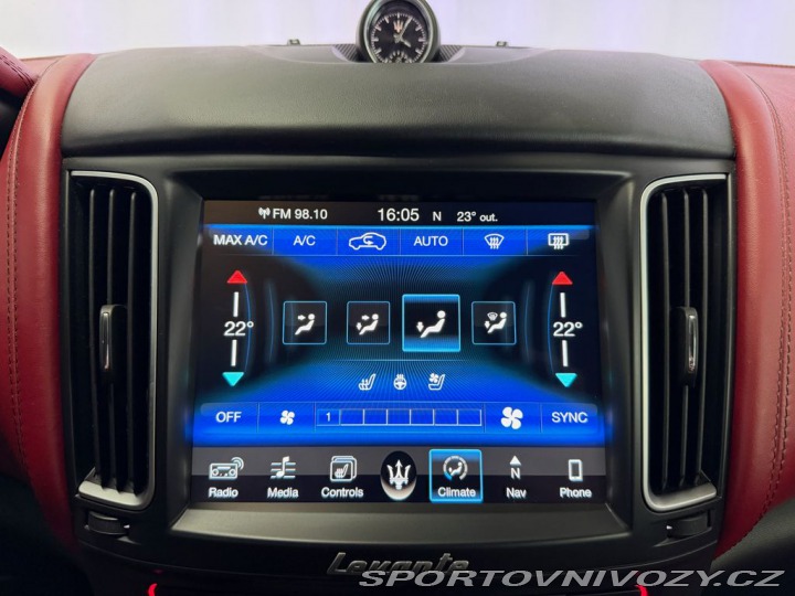 Maserati Levante V6 Q4 DIESEL, PANORAMA, V 2017