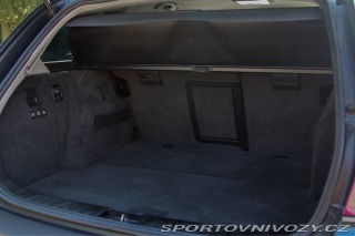 BMW 3 2,0 E91 LCI 320d po ser 2009