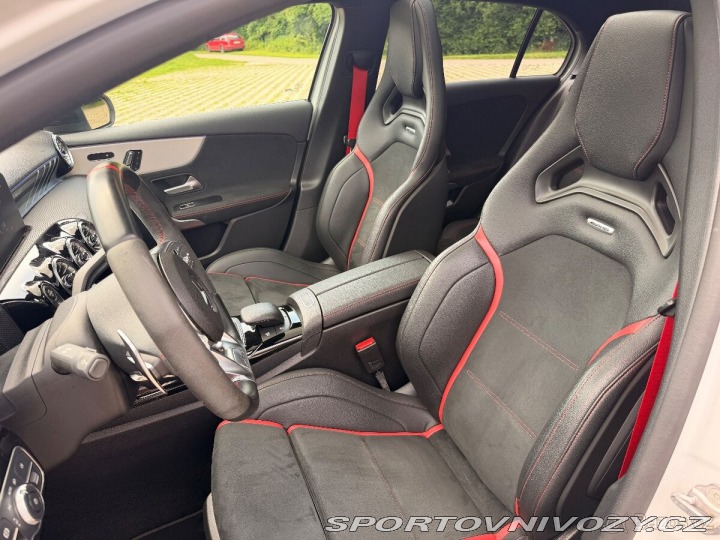 Mercedes-Benz A 2,0 S AMG 4MATIC+,PANO 2022