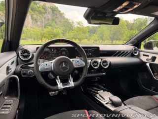 Mercedes-Benz A 2,0 S AMG 4MATIC+,PANO 2022