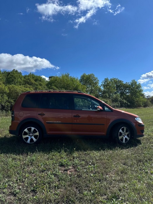 Volkswagen Ostatní modely Touran 2,0 TDI