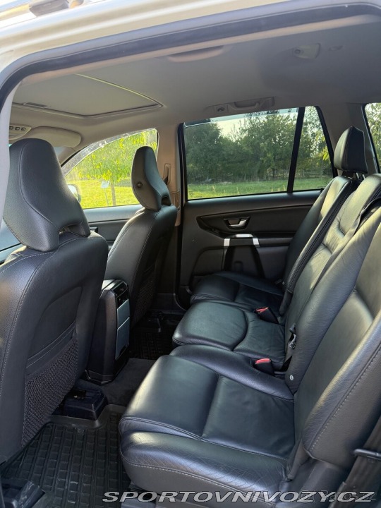 Volvo Ostatní modely XC90 2,4 2014