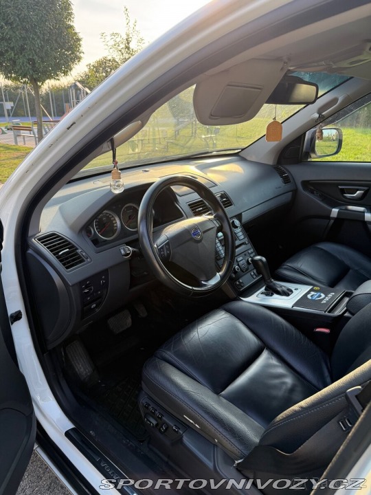 Volvo Ostatní modely XC90 2,4 2014