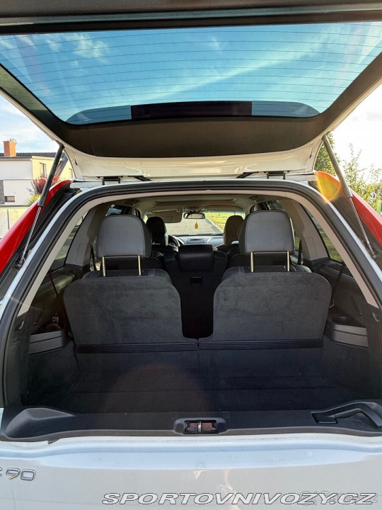 Volvo Ostatní modely XC90 2,4 2014