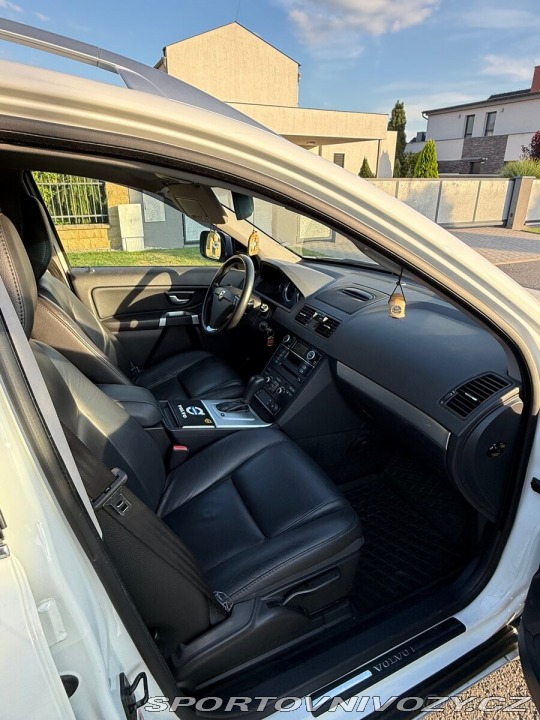 Volvo Ostatní modely XC90 2,4 2014