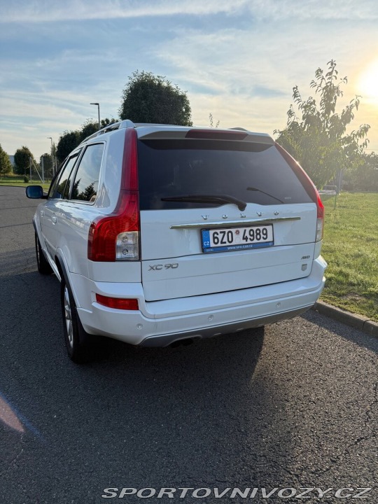 Volvo Ostatní modely XC90 2,4 2014