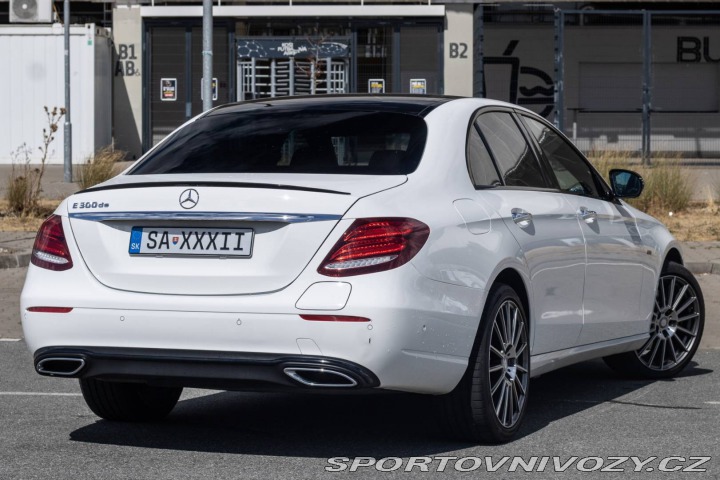 Mercedes-Benz E 300 de Plug-in hybrid A/ 2019