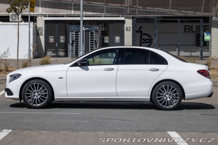 Mercedes-Benz E 300 de Plug-in hybrid A/ 2019