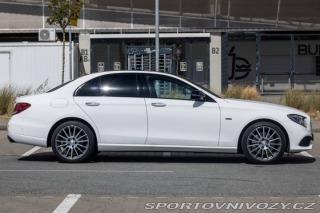 Mercedes-Benz E 300 de Plug-in hybrid A/ 2019