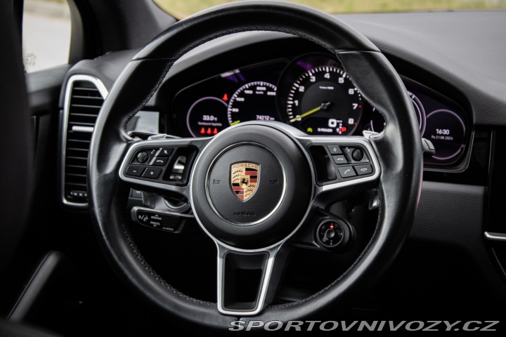 Porsche Cayenne E-Hybrid 4x4 A/T, 250kW, 2022