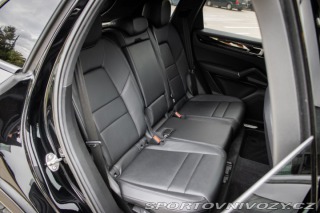Porsche Cayenne E-Hybrid 4x4 A/T, 250kW, 2022