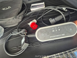Porsche Cayenne E-Hybrid 4x4 A/T, 250kW, 2022