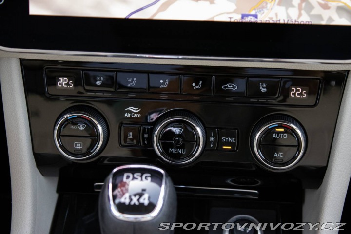 Škoda Superb Combi 2.0 TSI L&K 4x 2020
