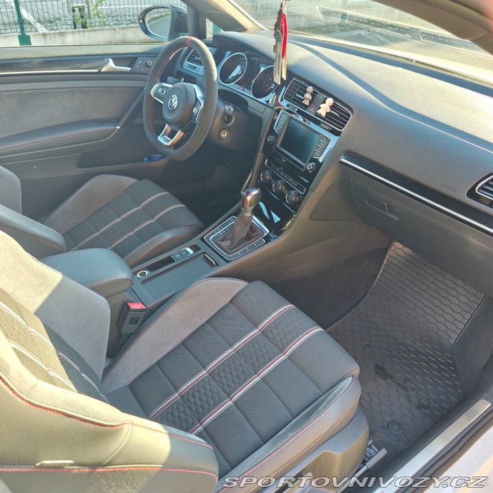 Volkswagen Golf GTI 2.0 TSI club sport 2016