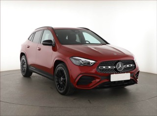 Mercedes-Benz  GLA 220 4MATIC, AMG Line