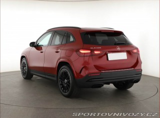 Mercedes-Benz Ostatní modely GLA 220 4MATIC, AMG Line 2025