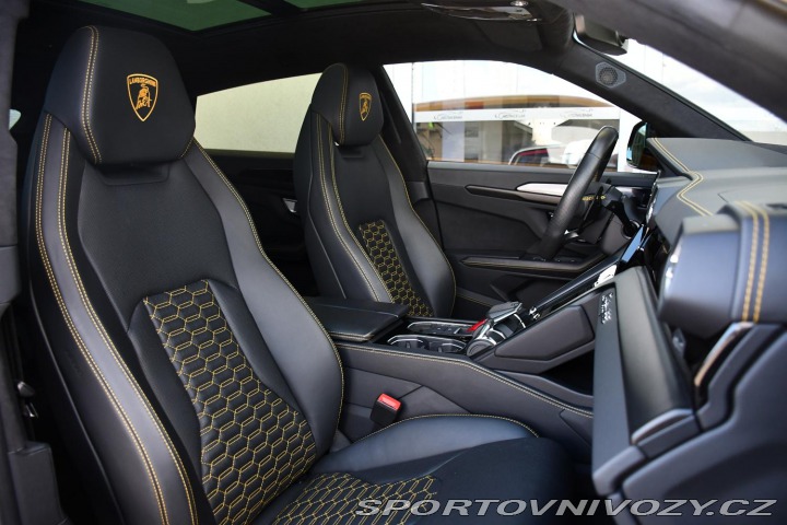 Lamborghini Urus 4.0 V8 KERAMIKY VZDUCH ZÁ 2022