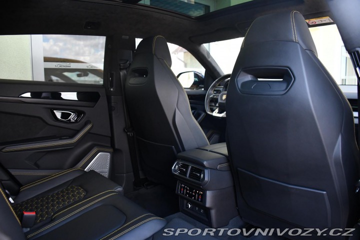 Lamborghini Urus 4.0 V8 KERAMIKY VZDUCH ZÁ 2022