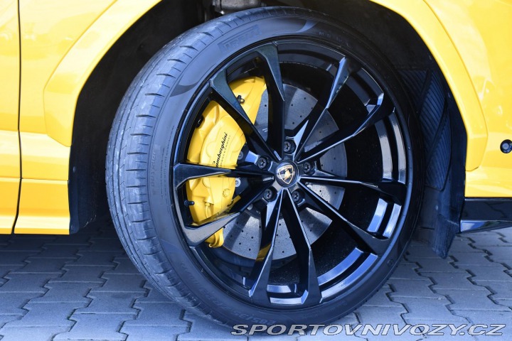 Lamborghini Urus 4.0 V8 KERAMIKY VZDUCH ZÁ 2022