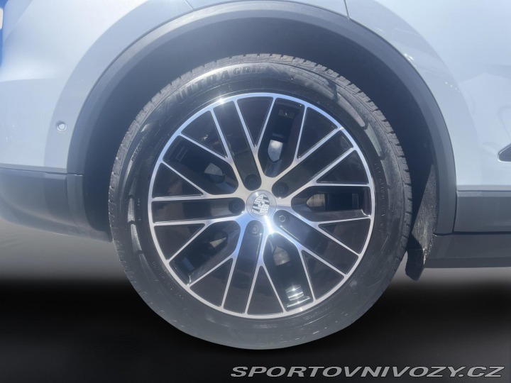 Porsche Macan 4 2025