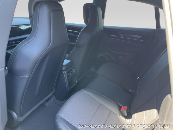 Porsche Macan 4 2025
