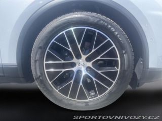 Porsche Macan 4 2025