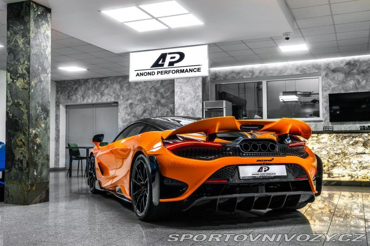 McLaren 765LT LIFT/B&W/MSO/CARBON/B 2021