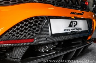 McLaren 765LT LIFT/B&W/MSO/CARBON/B 2021