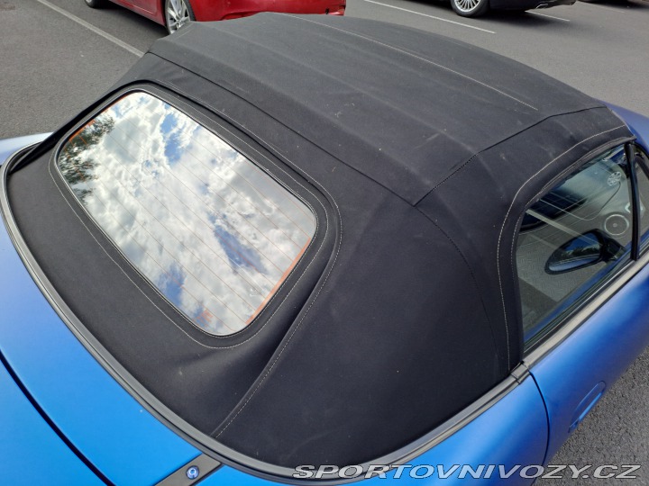 Mazda MX-5 1.9i,107kW,samosvorný dif 2001