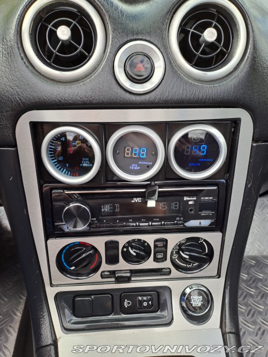 Mazda MX-5 1.9i,107kW,samosvorný dif 2001