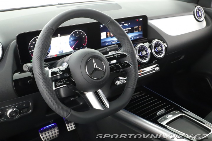 Mercedes-Benz Ostatní modely GLA AMG Line GLA 220 4MATIC 2025