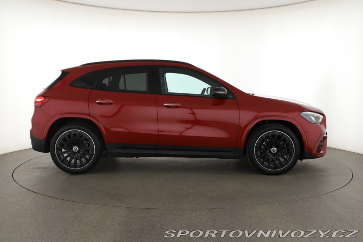 Mercedes-Benz Ostatní modely GLA AMG Line GLA 220 4MATIC 2025