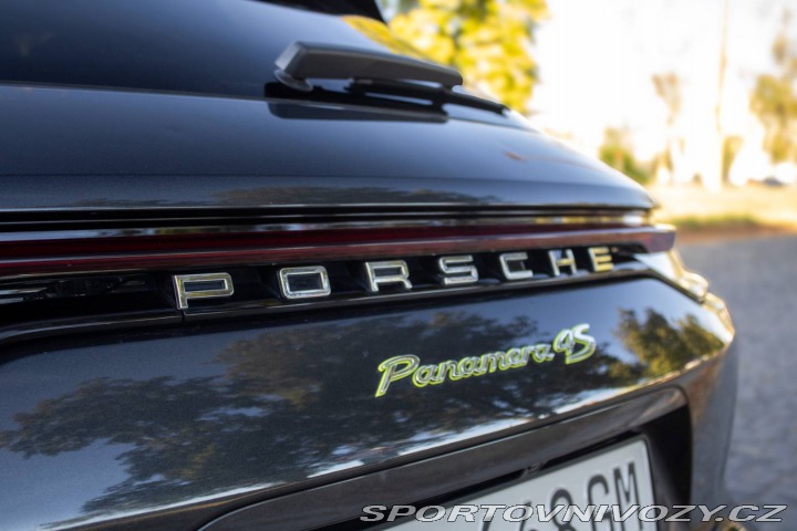 Porsche Ostatní modely Panamera Sport Turismo 4S E-Hybrid 2.9 V6 PDK 4 2021