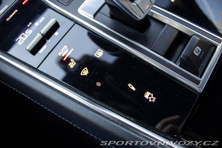 Porsche Ostatní modely Panamera Sport Turismo 4S E-Hybrid 2.9 V6 PDK 4 2021