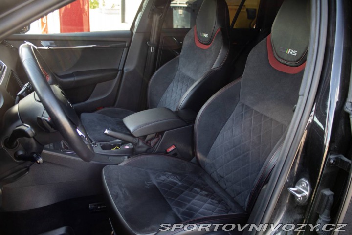 Škoda Octavia RS Combi 2.0 TDI RS 4x4 DSG 2020
