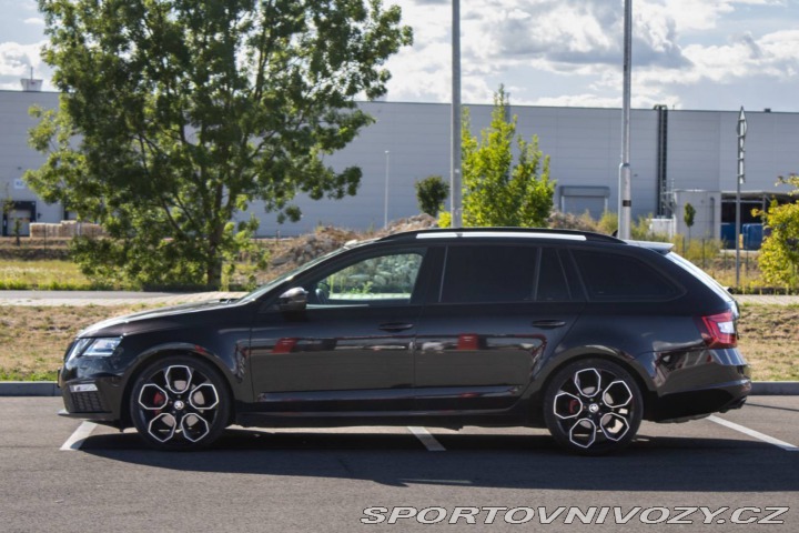 Škoda Octavia RS Combi 2.0 TDI RS 4x4 DSG 2020