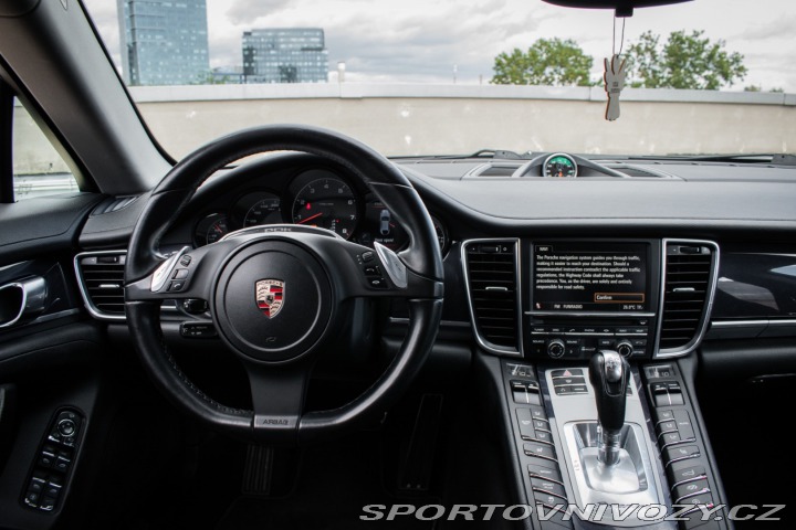 Porsche Panamera 3.6 V6 A/T, 220kW, A7 / 2011