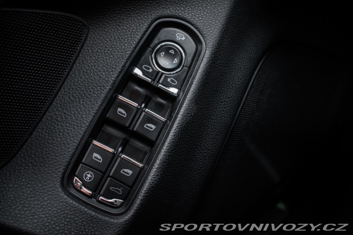 Porsche Panamera 3.6 V6 A/T, 220kW, A7 / 2011
