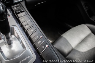 Porsche Panamera 3.6 V6 A/T, 220kW, A7 / 2011