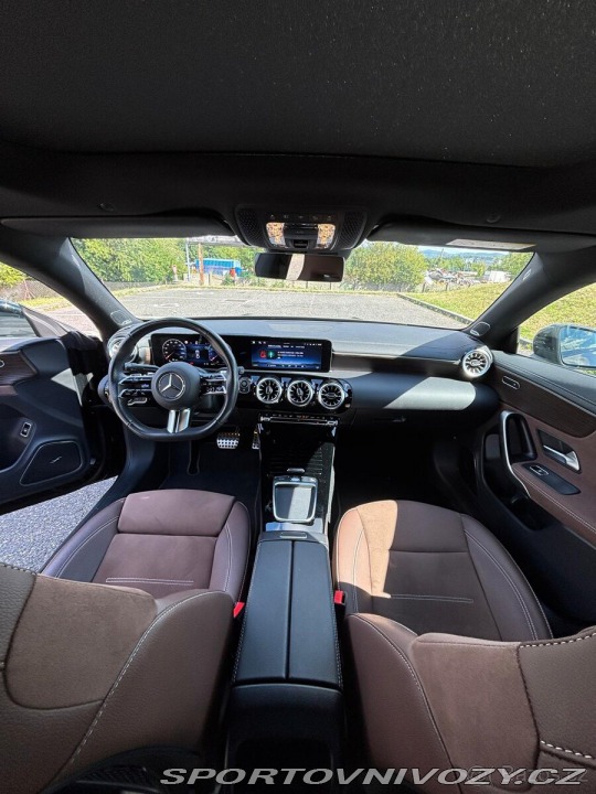 Mercedes-Benz CLA 200 (AMG Packet,Panorama) 2024