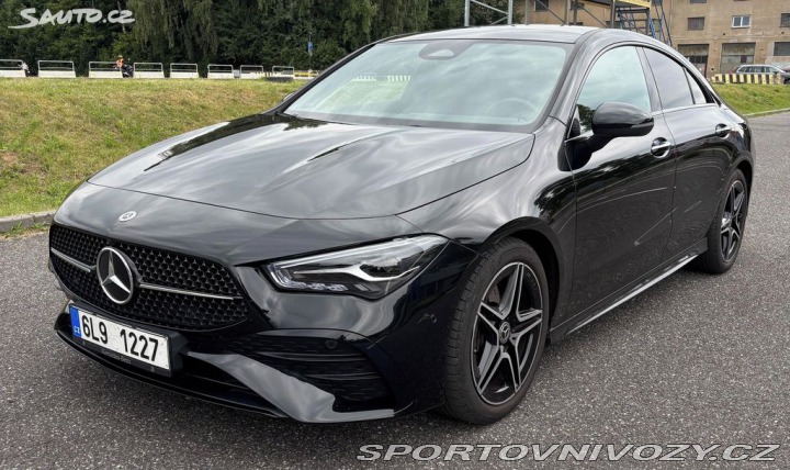 Mercedes-Benz CLA 200 (AMG Packet,Panorama) 2024