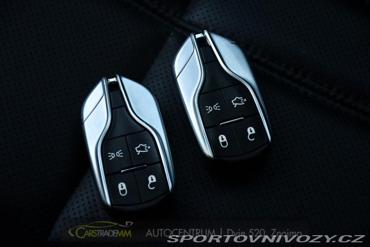Maserati Levante 3.0D ČR Q4 H/K ACC VZDUCH 2018