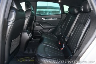 Maserati Levante 3.0D ČR Q4 H/K ACC VZDUCH 2018