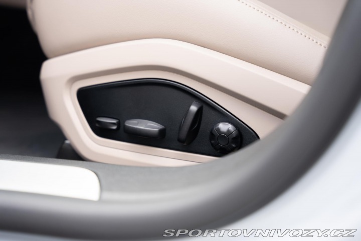 Porsche Taycan  2026